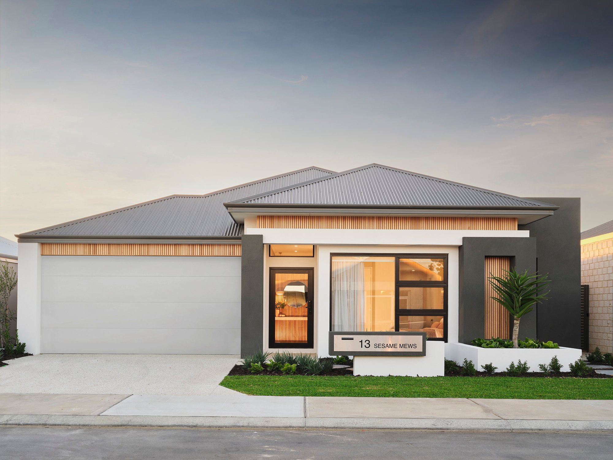 Facade Hamilton Platinum